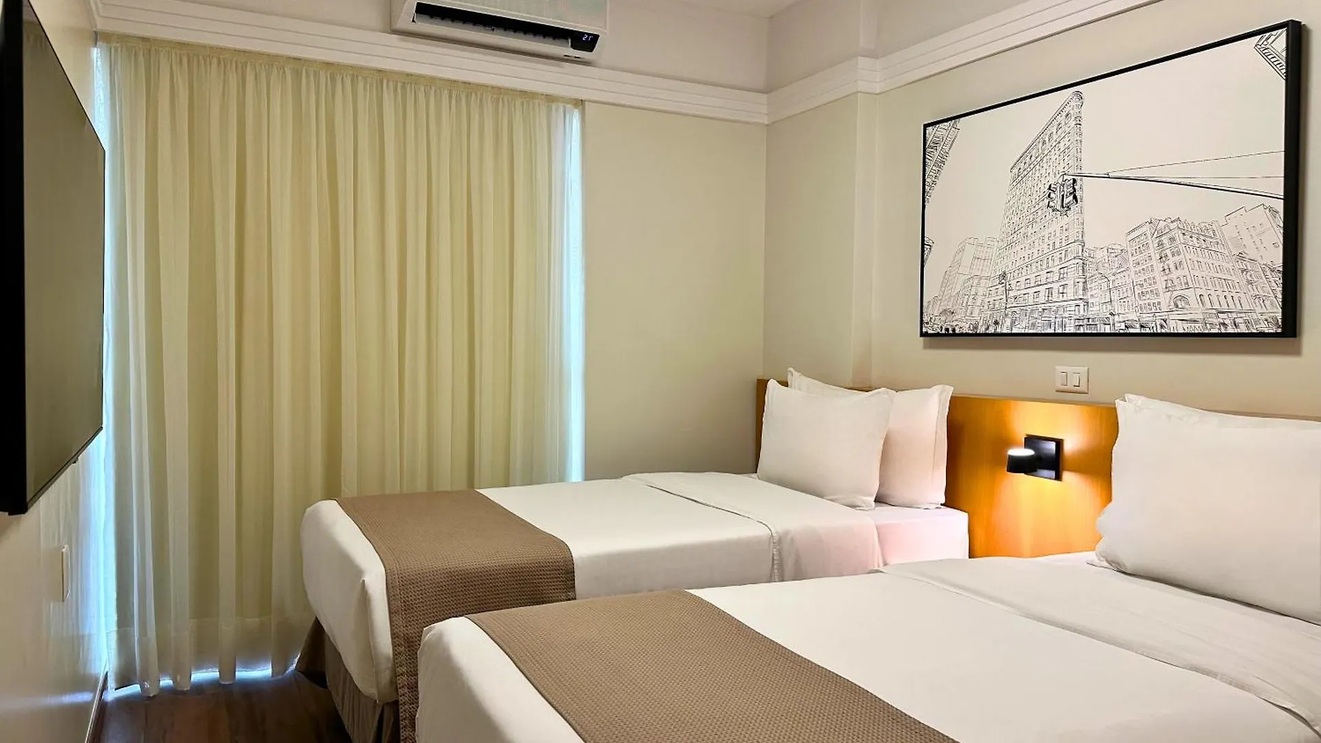**** Hotel Manhattan Plaza Brasilia Brazil
